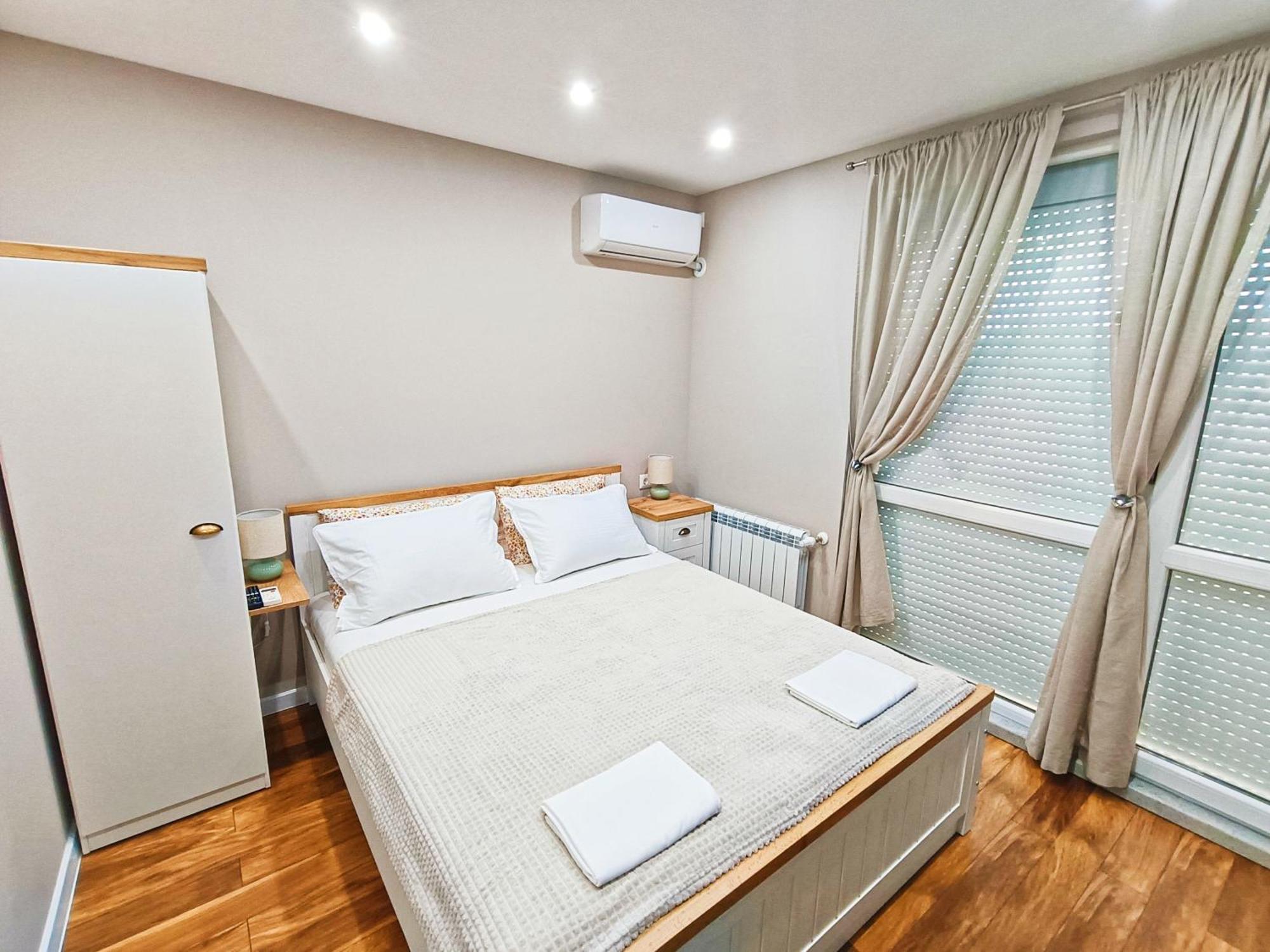 Mdm Apartment City Center Felicita Deluxe Ruse Exteriér fotografie